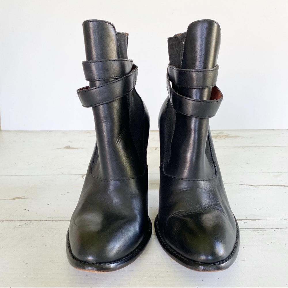 Elizabeth & James Solar Ankle Boots Black/White - Picture 4 of 13